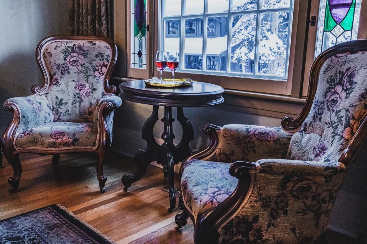 Bragg CreekThe Craftsman House住宿加早餐旅馆 外观 照片